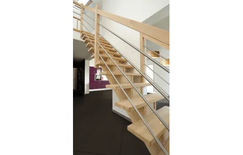 Escalier droit en bois et inox