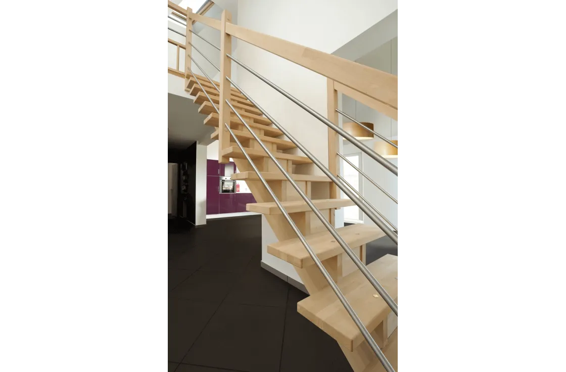 Escalier droit en bois et inox