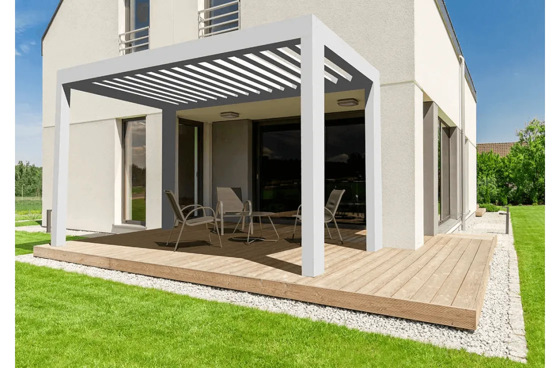 Pergola bioclimatique à lames ondulées