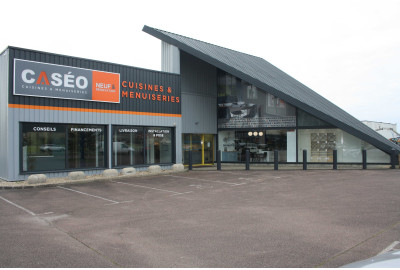 Magasin de menuiseries extérieures et intérieures sur-mesure à Auxerre