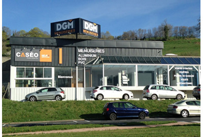 Magasin de menuiseries extérieures et intérieures sur-mesure à Aurillac