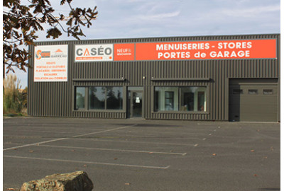 Magasin de menuiseries extérieures et intérieures sur-mesure à Nantes