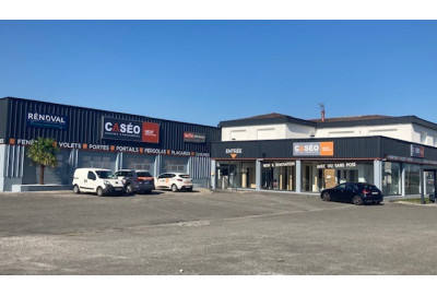 Magasin de menuiseries extérieures et intérieures sur-mesure à Pau Lons