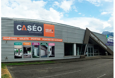 Magasin de menuiseries extérieures et intérieures sur-mesure à Grenoble